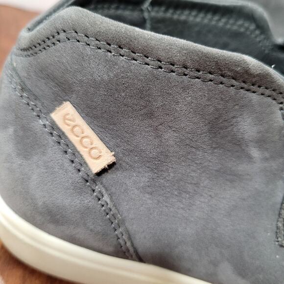 Ecco Soft 7 Woman's Nubuck Zip Bootie Leather Grey Size 37 (8 - 8.5) - Picture 8 of 15